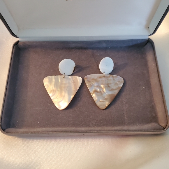 3/30❗️REAL Mother Of Pearl Vintage Earrings ~ Vintage Jewelry ~ MOP - Picture 5 of 7